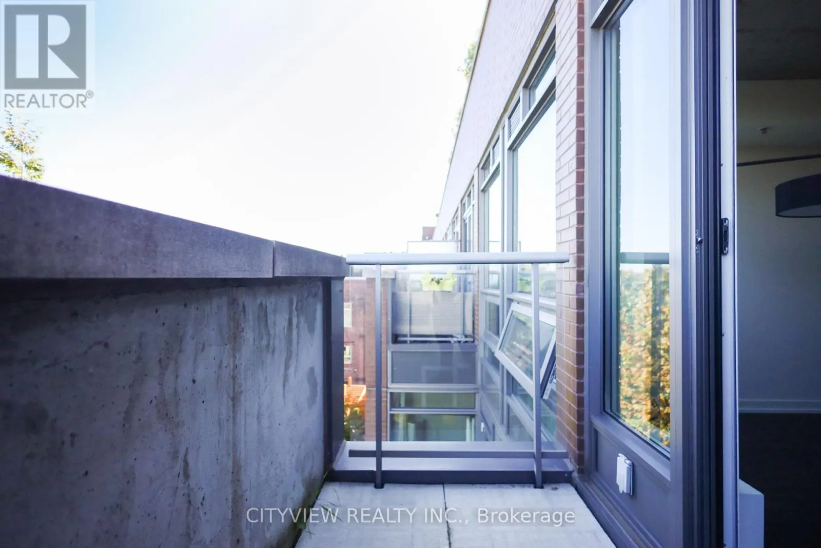 416 - 707 DOVERCOURT ROAD