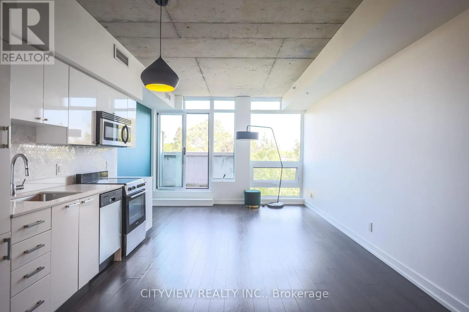 416 - 707 DOVERCOURT ROAD
