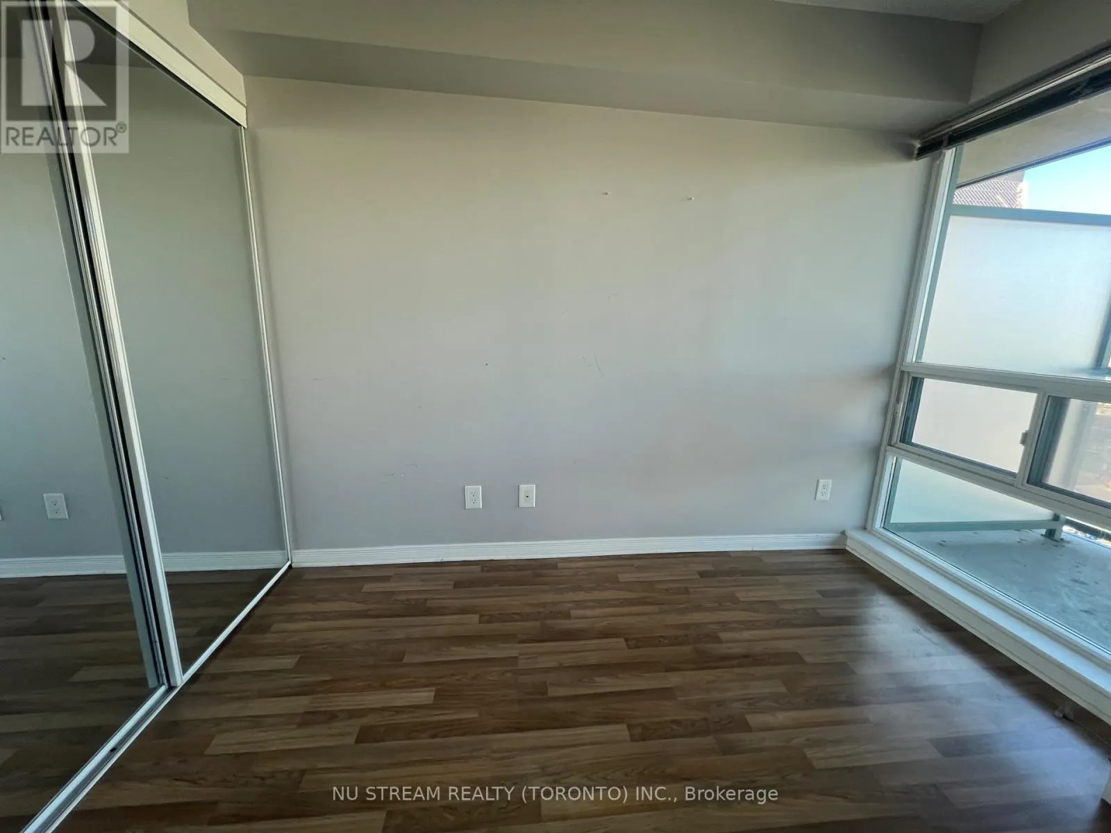 1809 - 5508 YONGE STREET