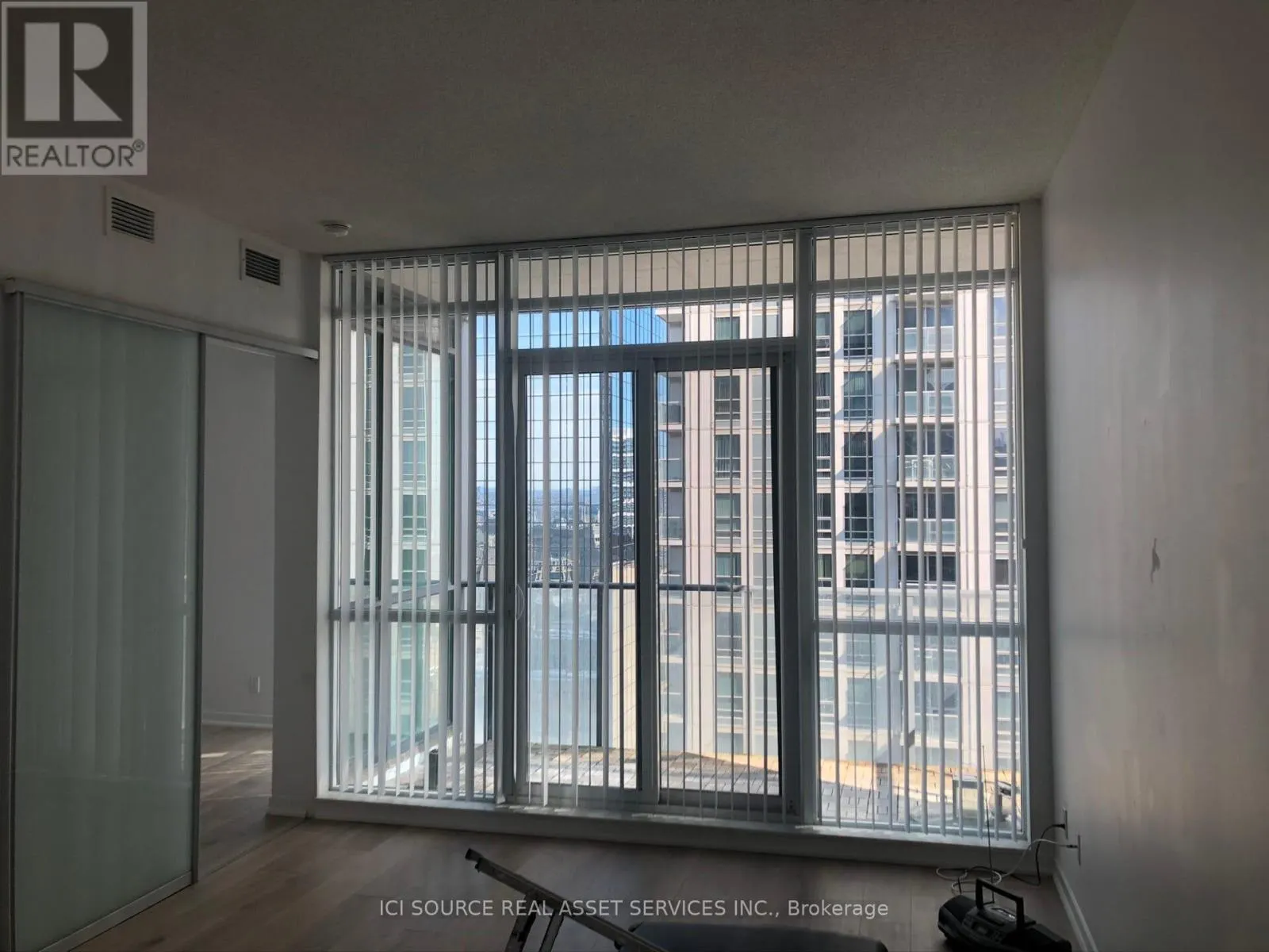 2406 - 770 BAY STREET