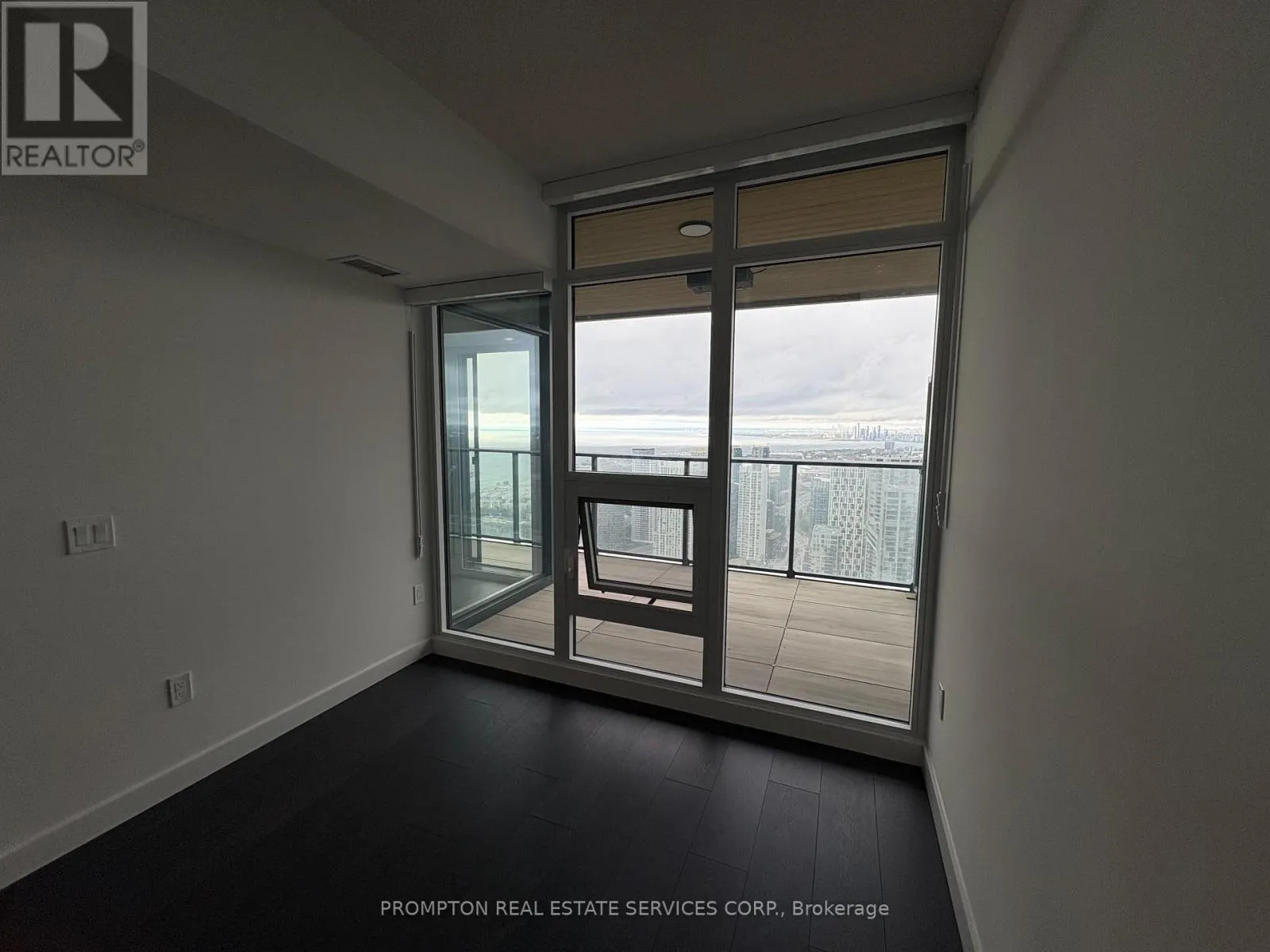 5815 - 3 CONCORD CITYPLACE WAY