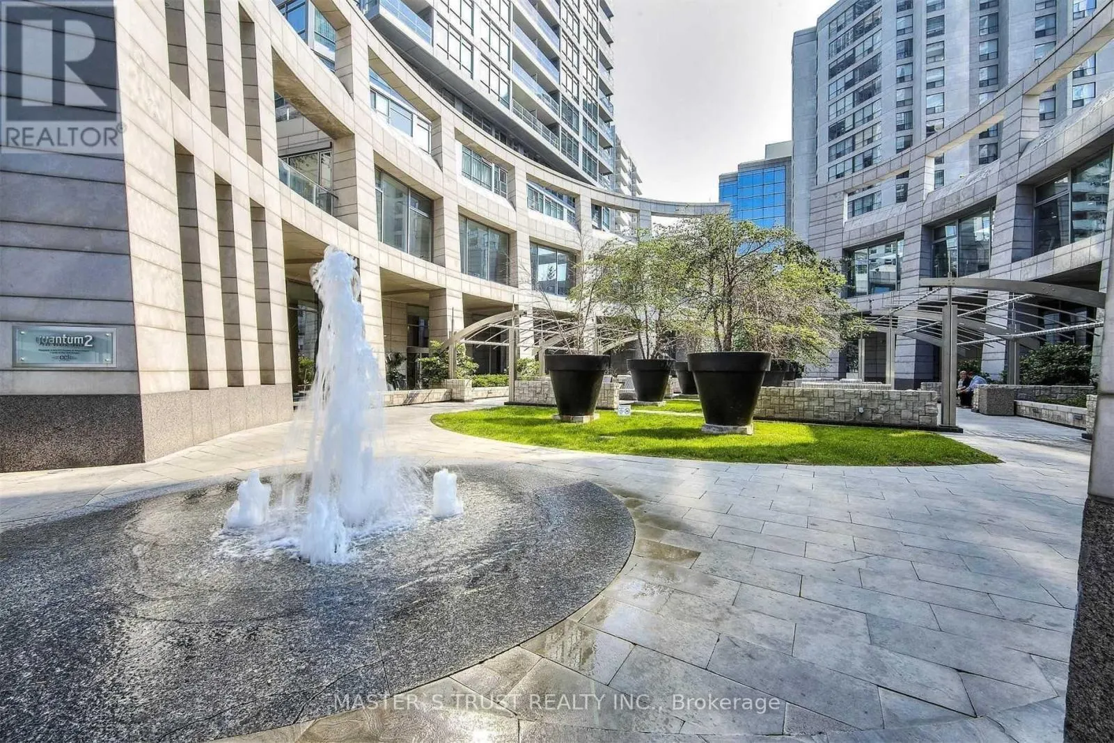 4312 - 2191 YONGE STREET