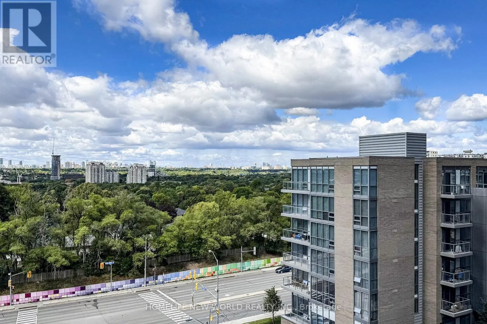 501 - 38 FOREST MANOR ROAD