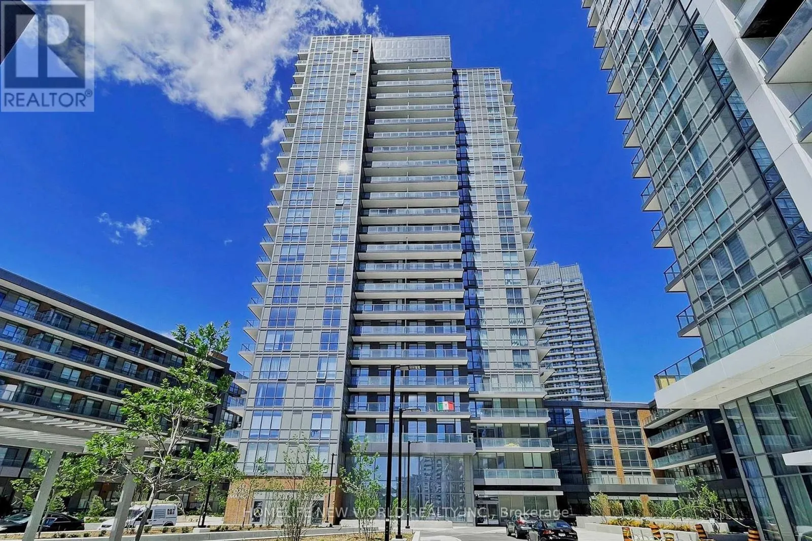 501 - 38 FOREST MANOR ROAD
