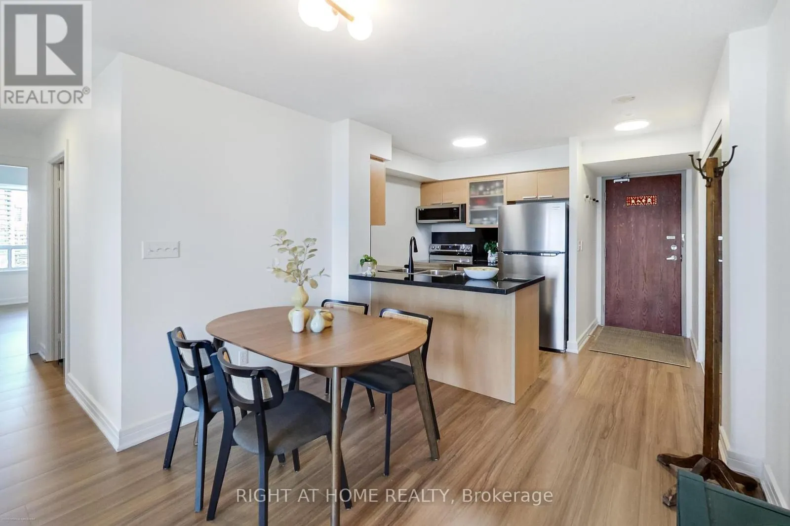 LPH02 - 16 HARRISON GARDEN BOULEVARD