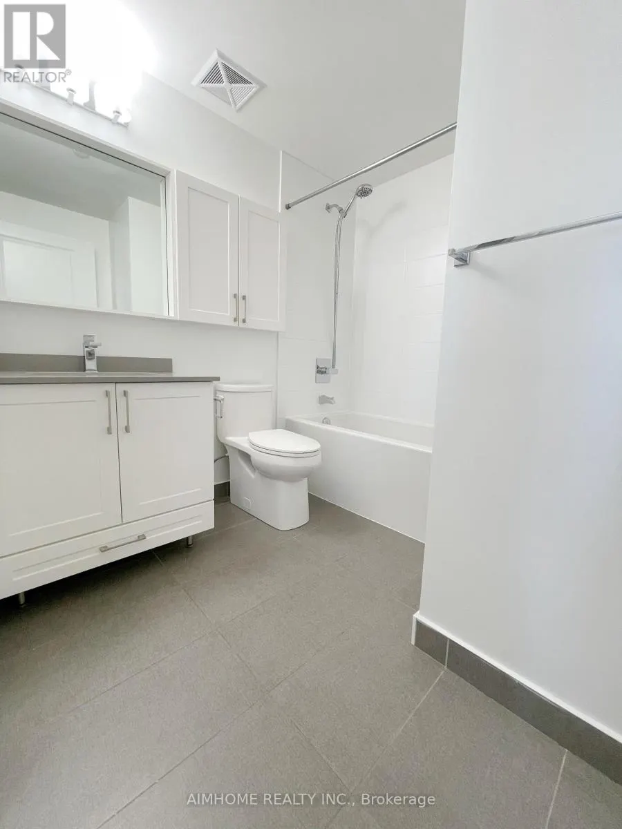 PH26 - 591 SHEPPARD AVENUE E