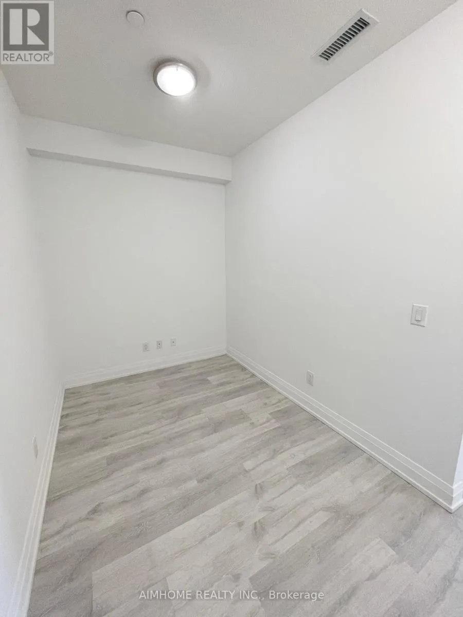 PH26 - 591 SHEPPARD AVENUE E