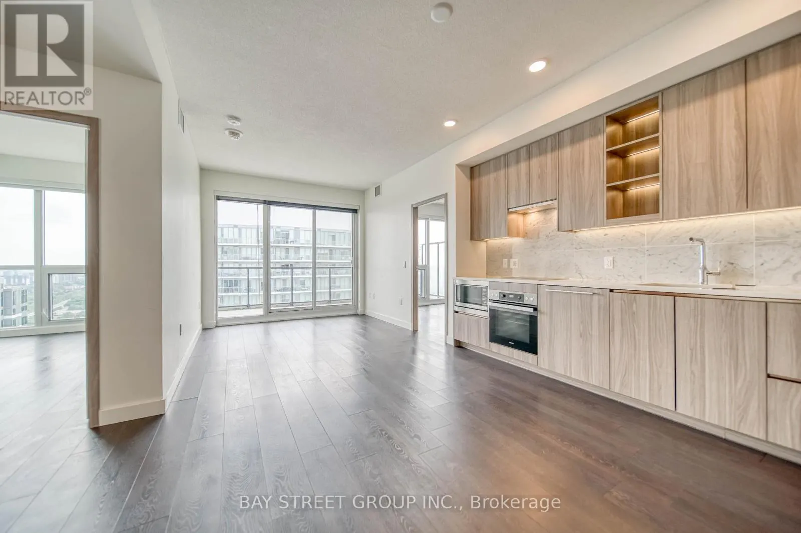 3909 - 95 MCMAHON DRIVE