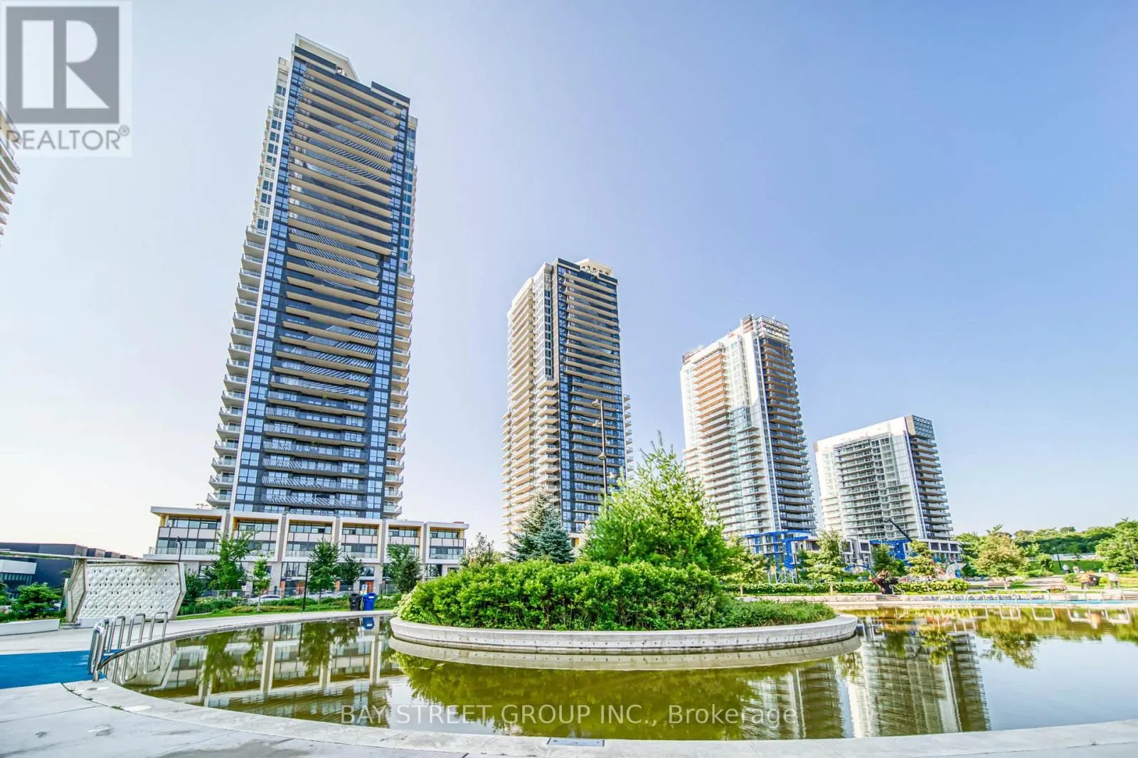 3909 - 95 MCMAHON DRIVE