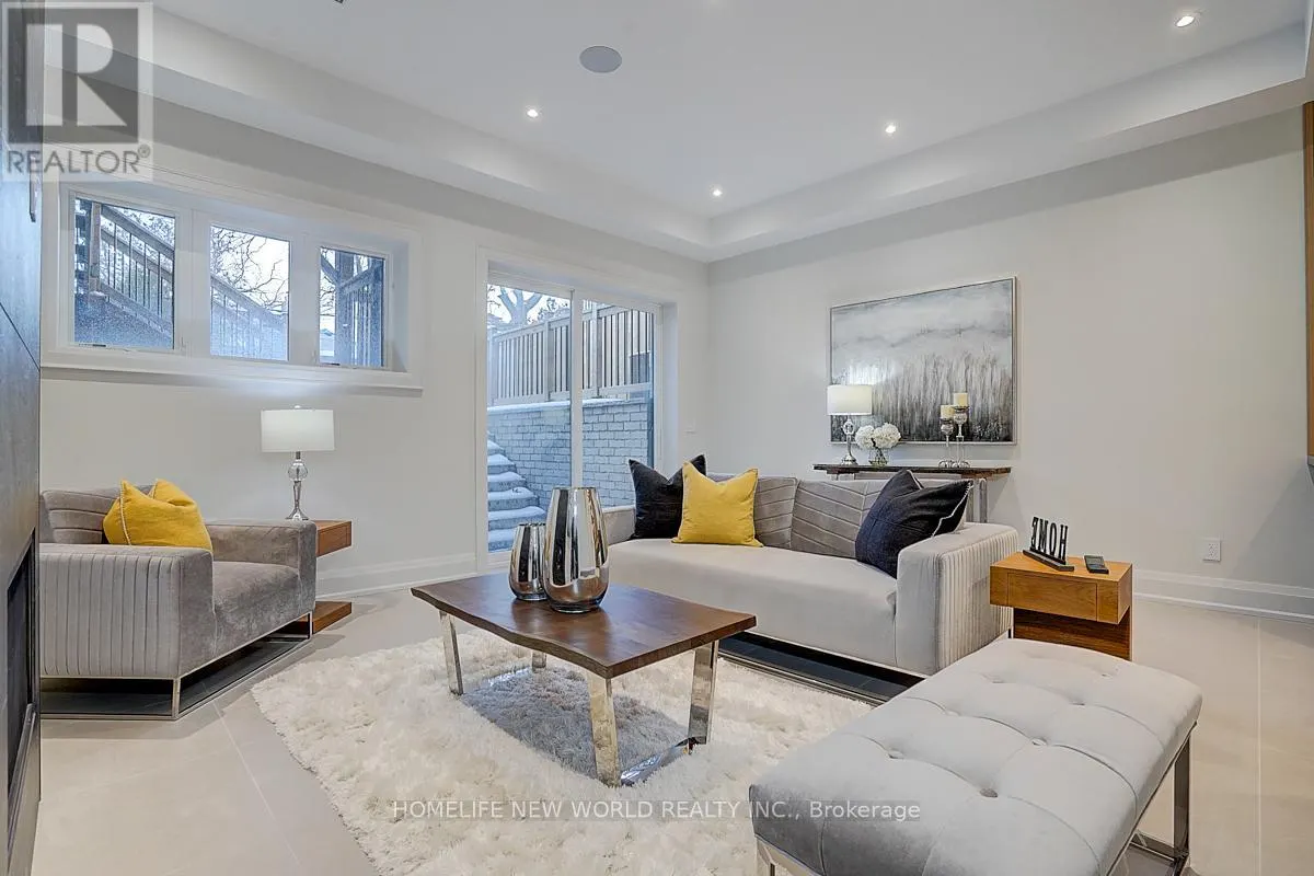 625 SOUDAN AVENUE
