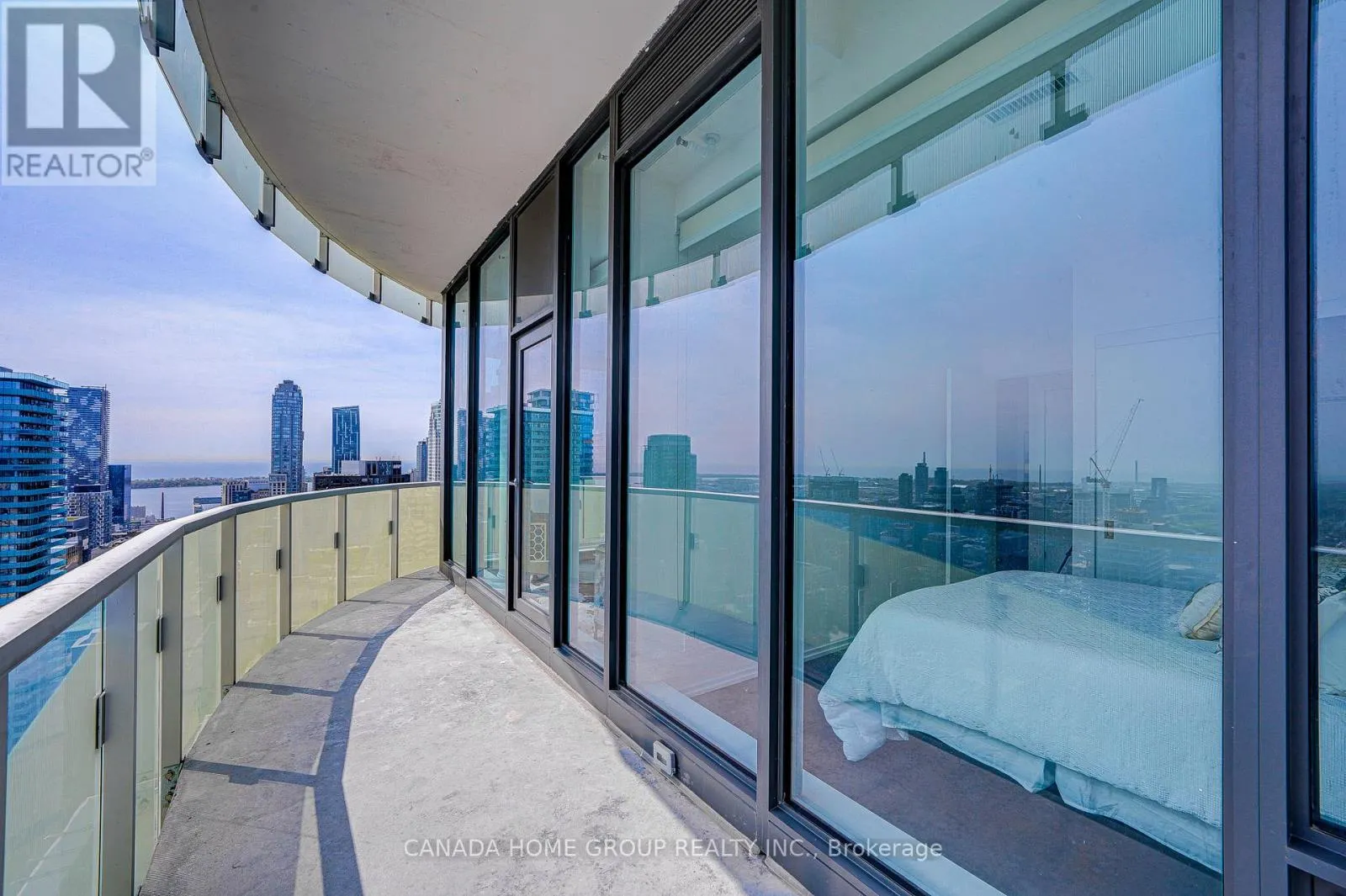 3605 - 197 YONGE STREET