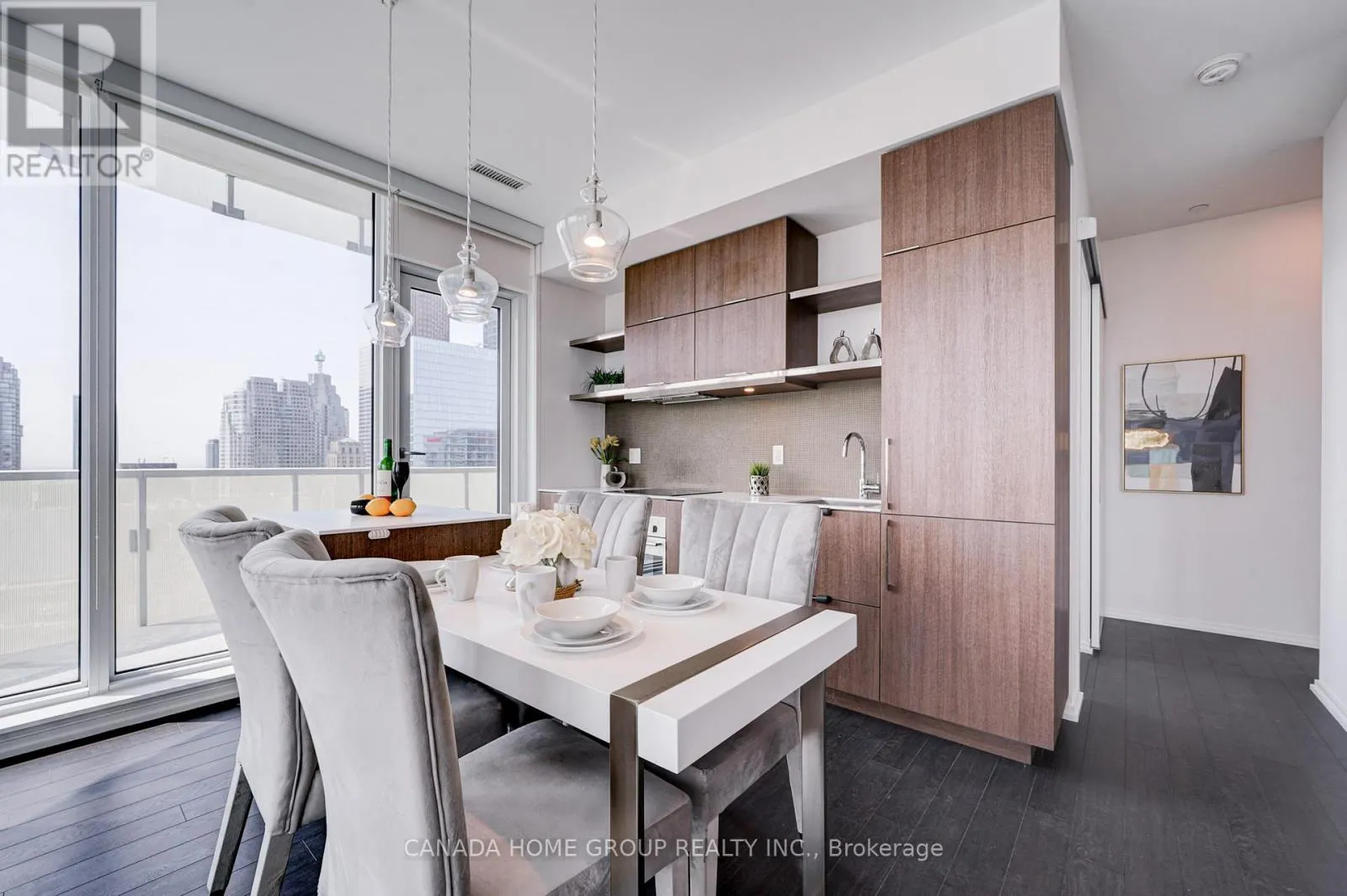 3605 - 197 YONGE STREET