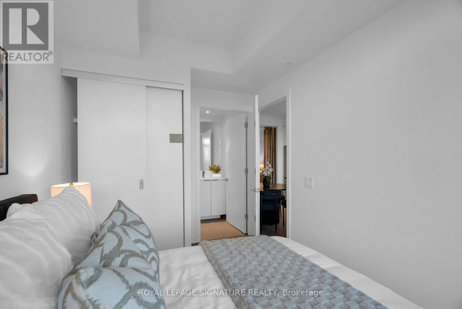 1127 - 50 POWER STREET