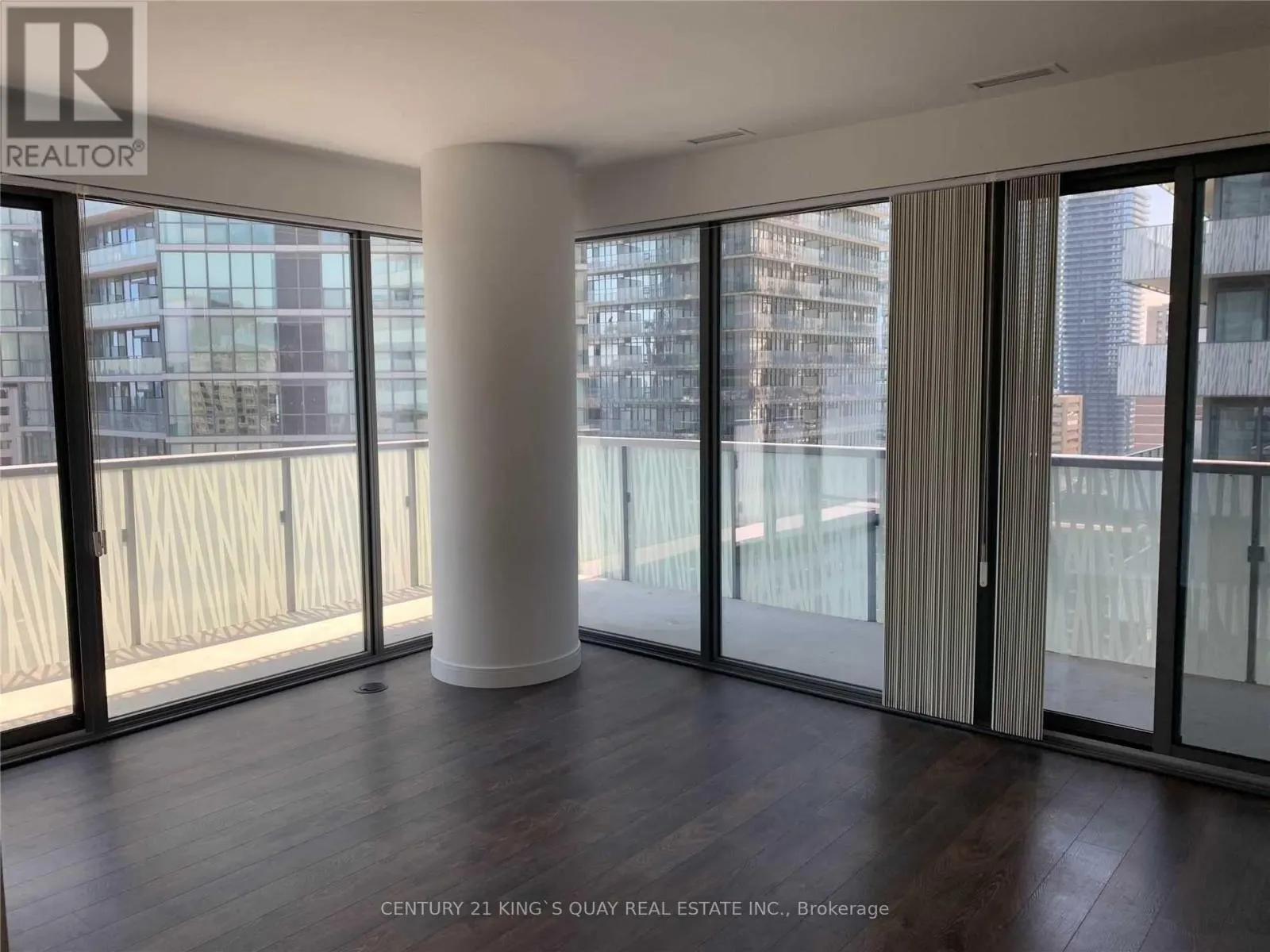 1705 - 50 CHARLES STREET E