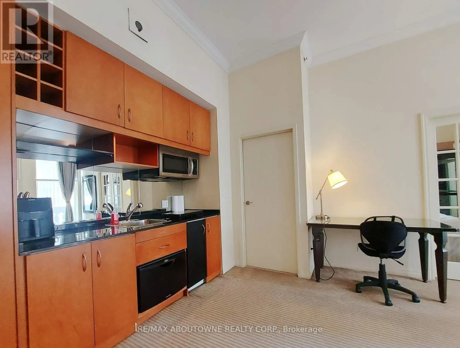 507 - 1 KING STREET W
