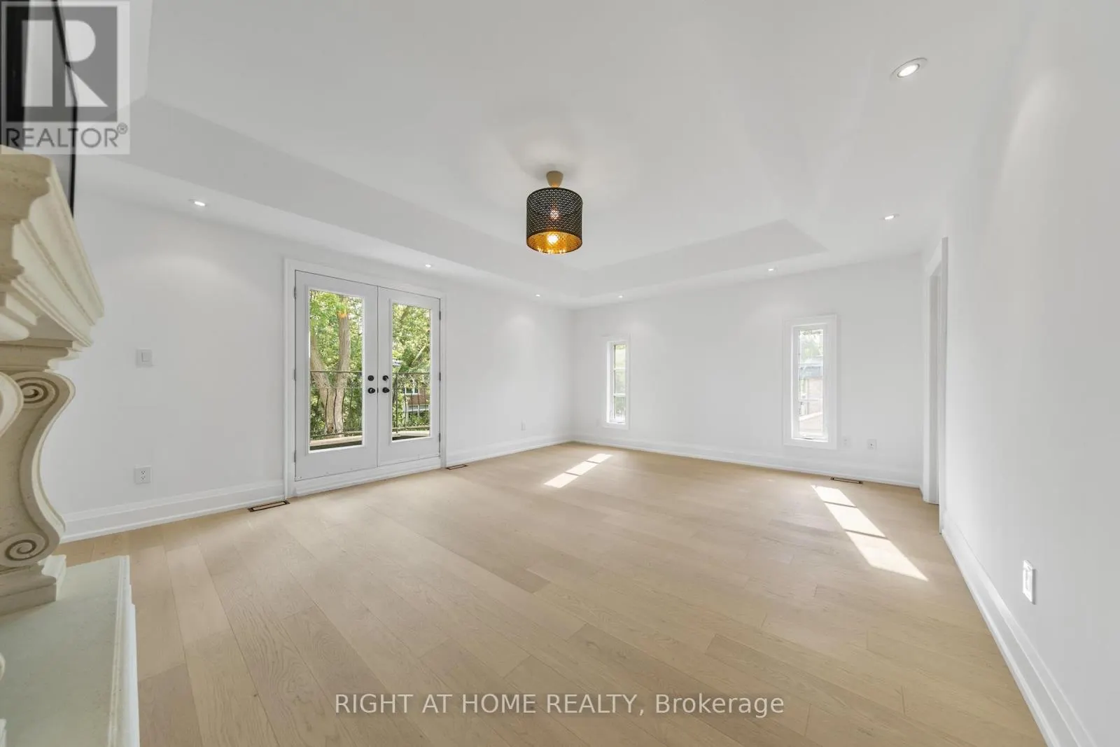 125 KINGSDALE AVENUE