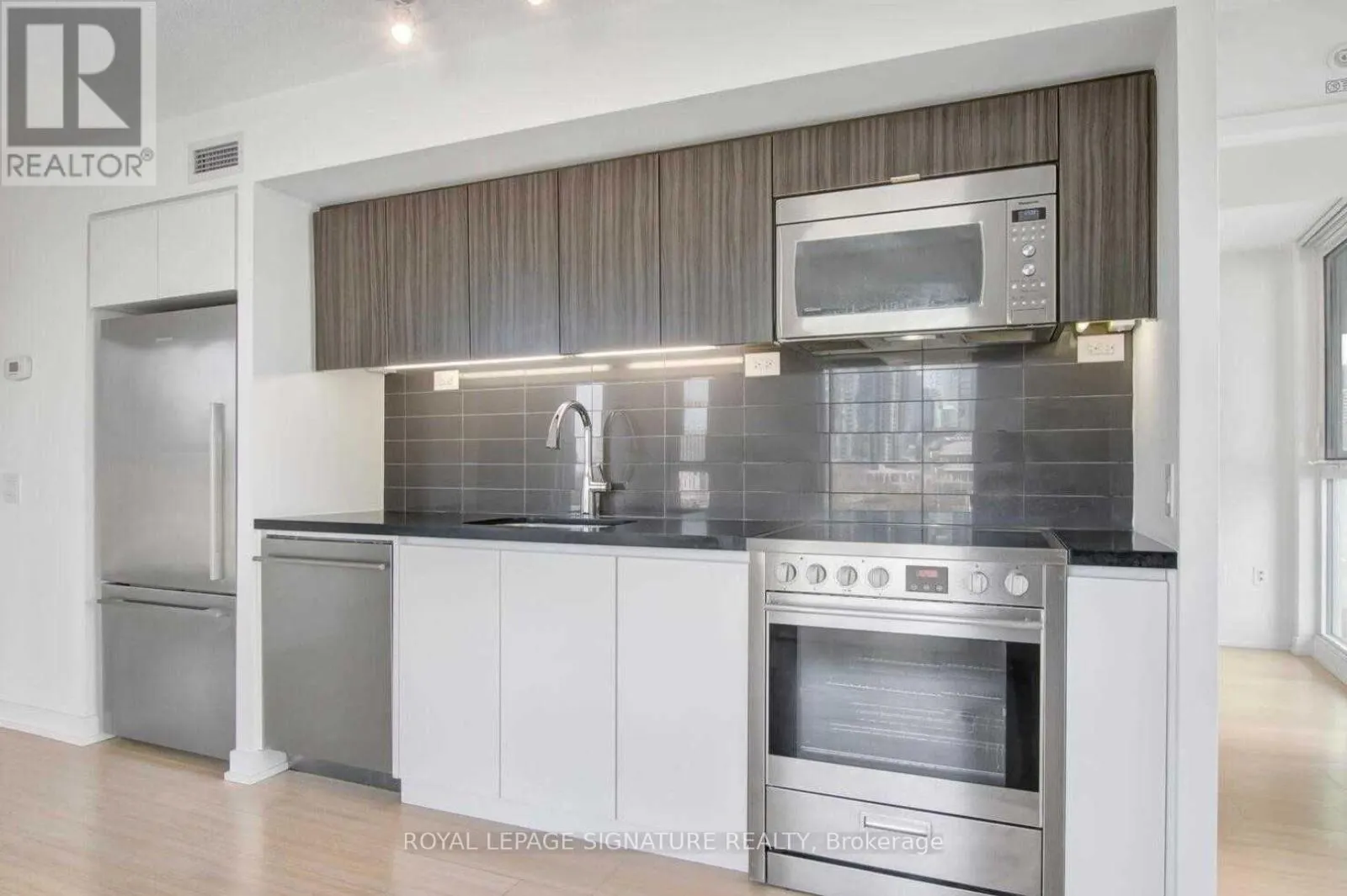 520 - 85 QUEENS WHARF ROAD