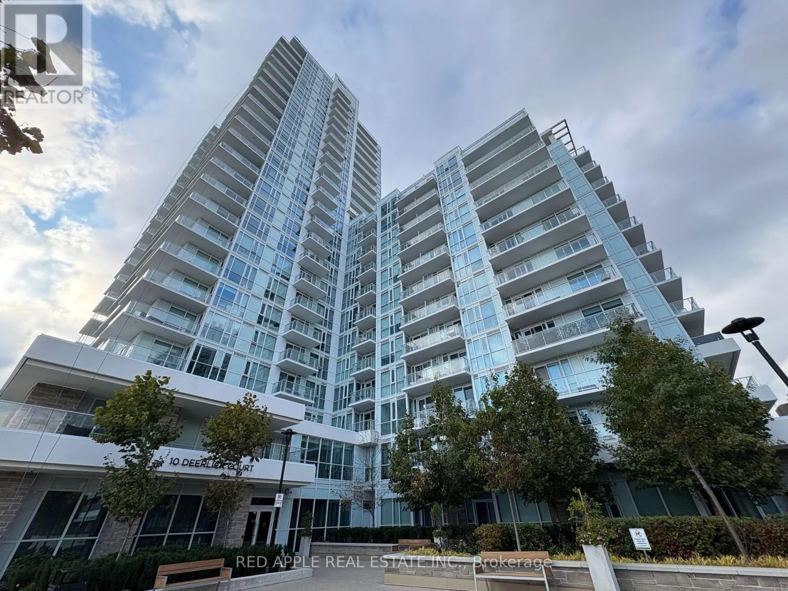 2209 - 10 DEERLICK COURT