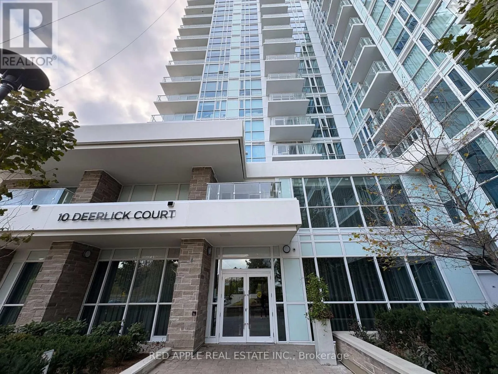 2209 - 10 DEERLICK COURT