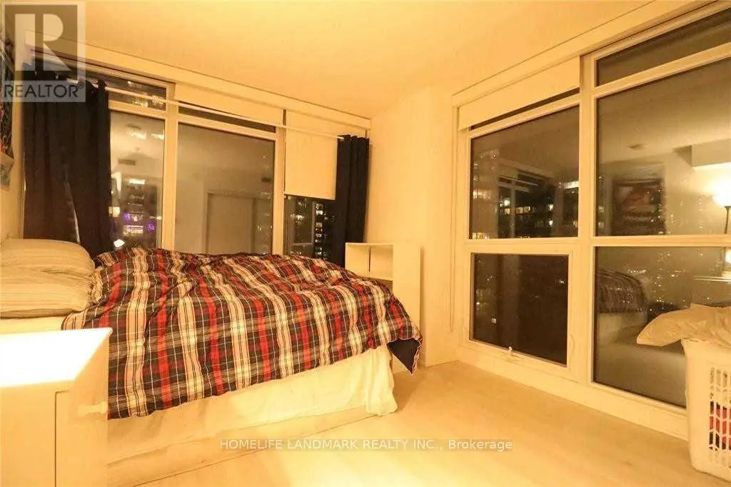 2011 - 80 QUEENS WHARF ROAD