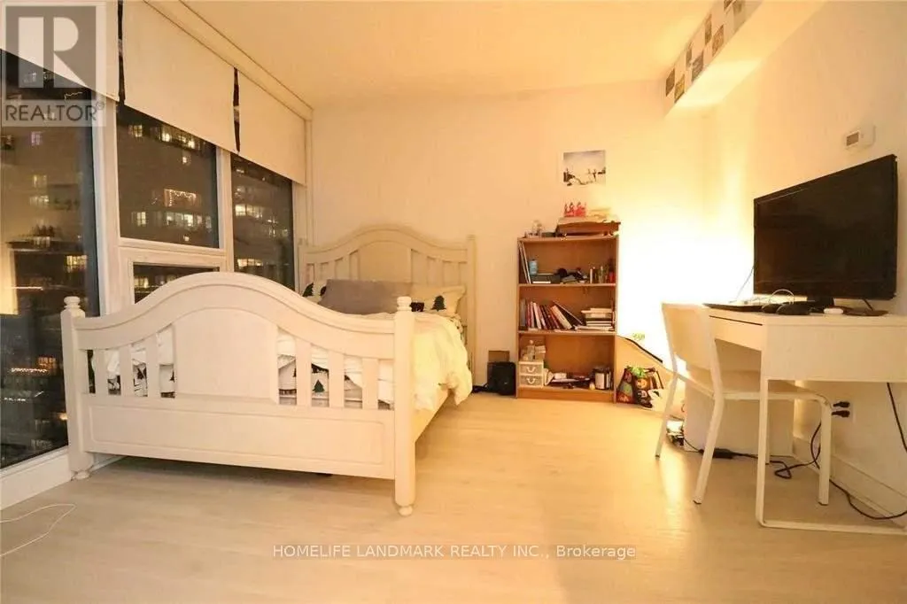 2011 - 80 QUEENS WHARF ROAD