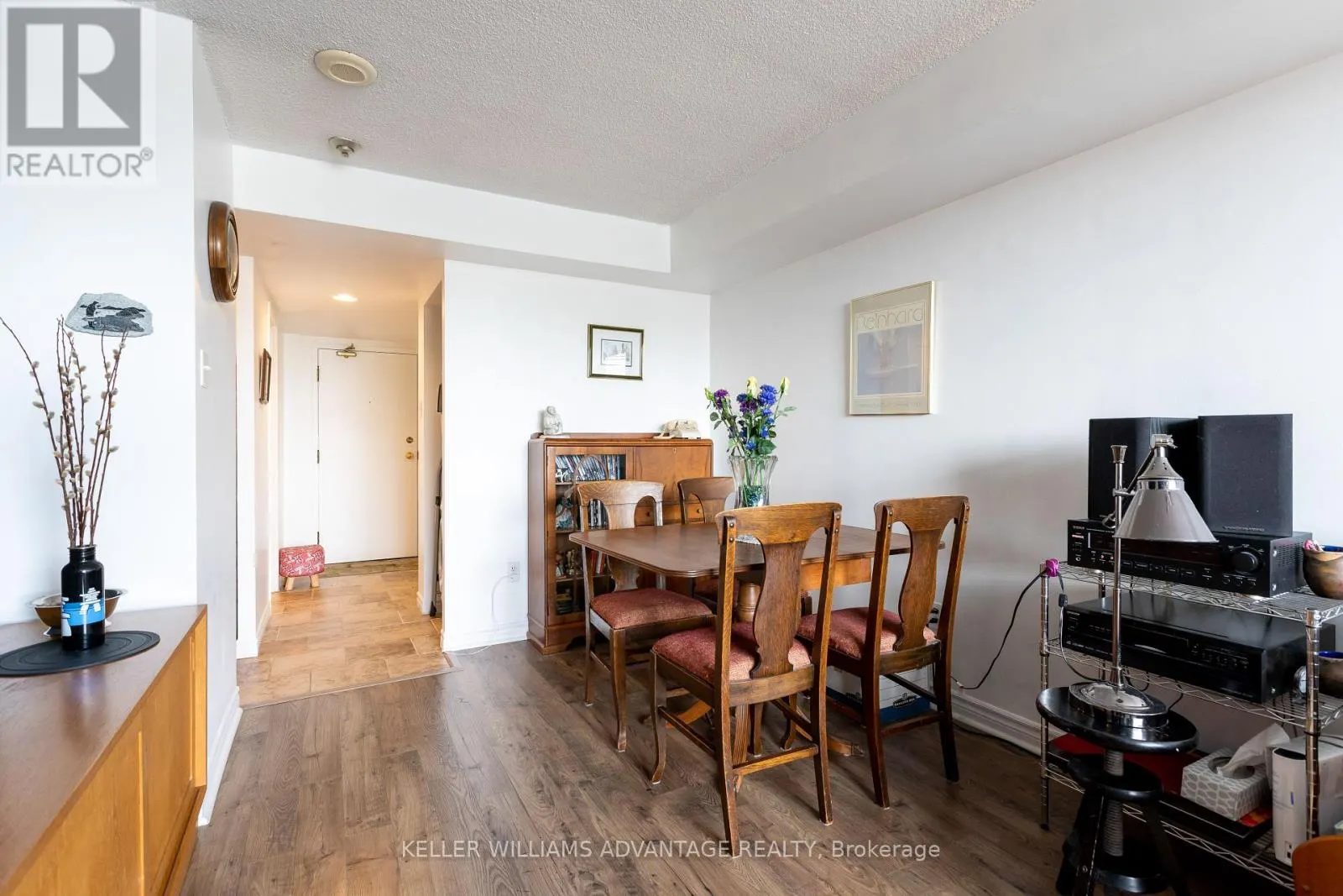 404 - 117 GERRARD STREET E