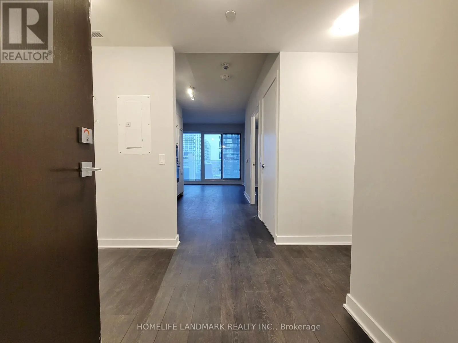 1510 - 2221 YONGE STREET