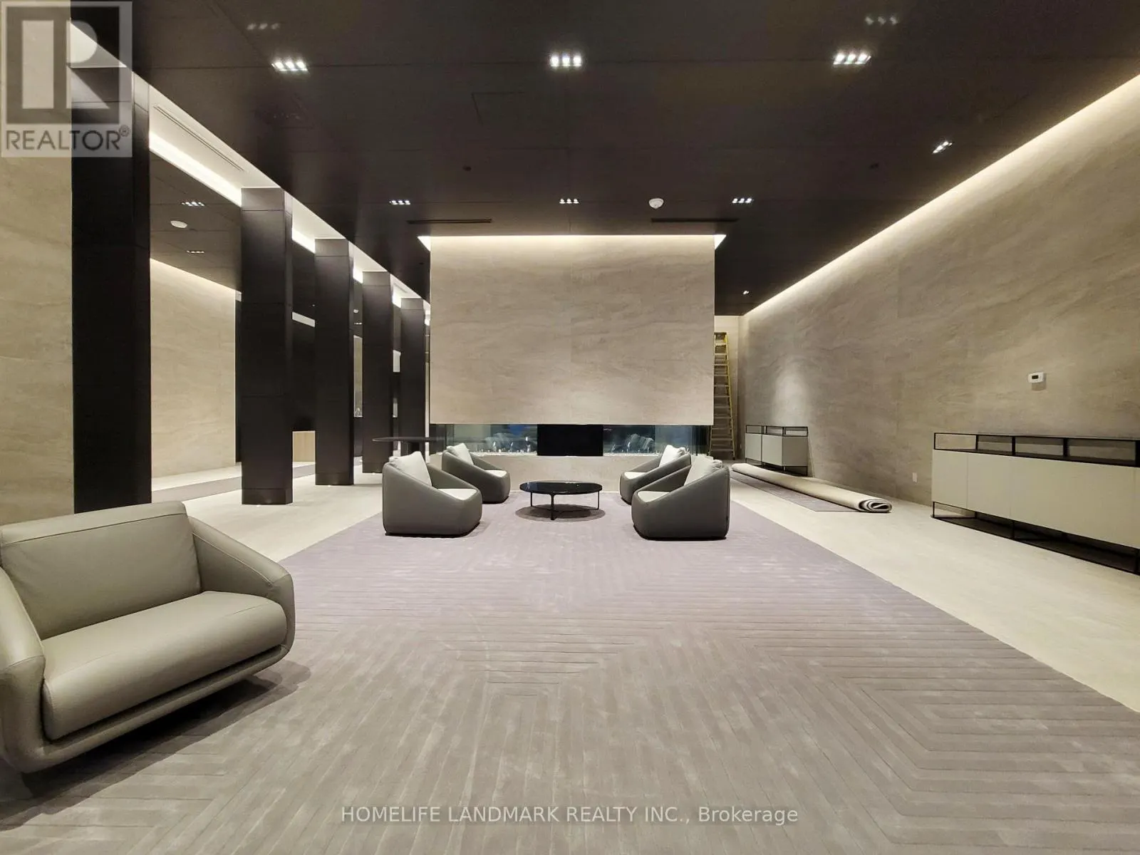 1510 - 2221 YONGE STREET