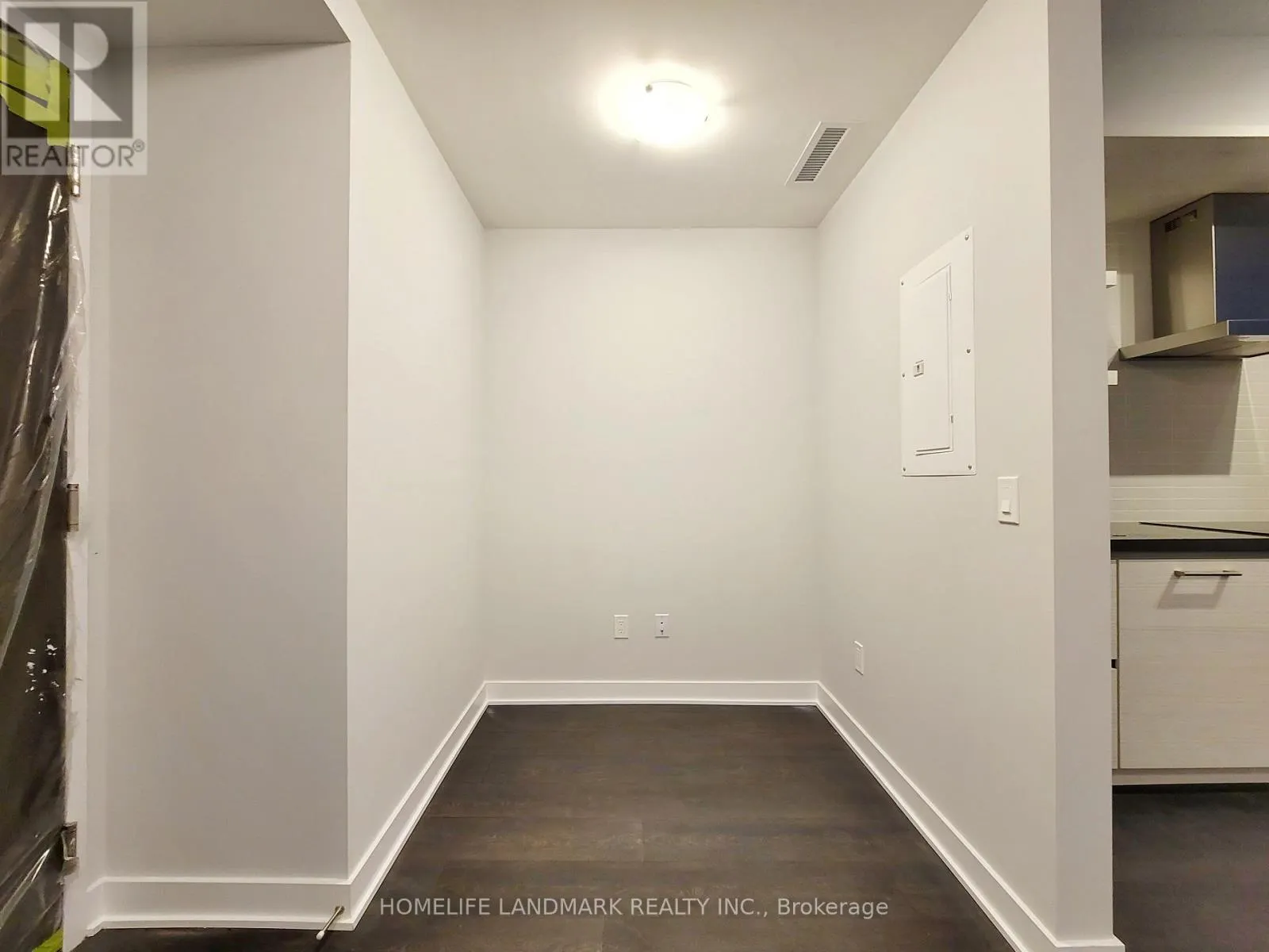 1510 - 2221 YONGE STREET