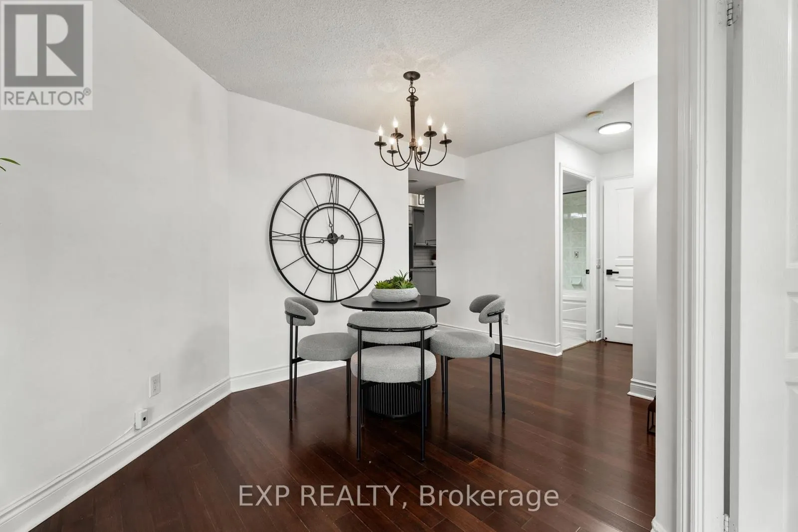 1222 - 15 NORTHTOWN WAY