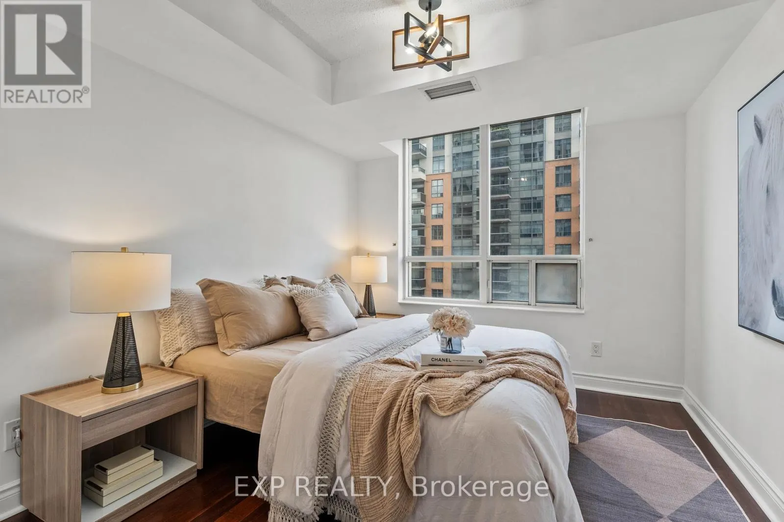 1222 - 15 NORTHTOWN WAY