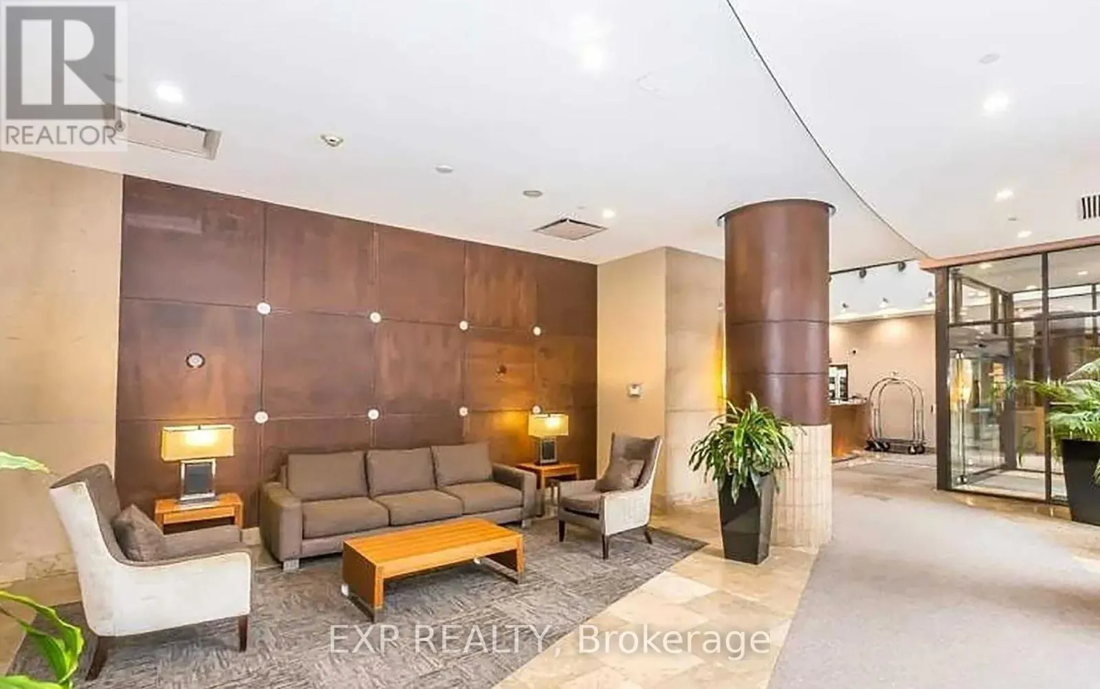 1222 - 15 NORTHTOWN WAY