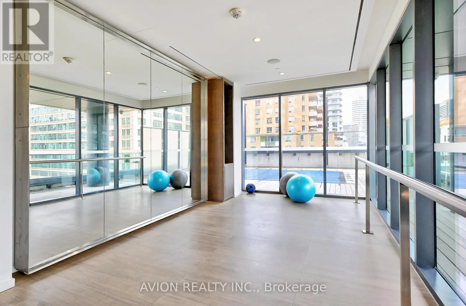 1207 - 159 DUNDAS STREET E