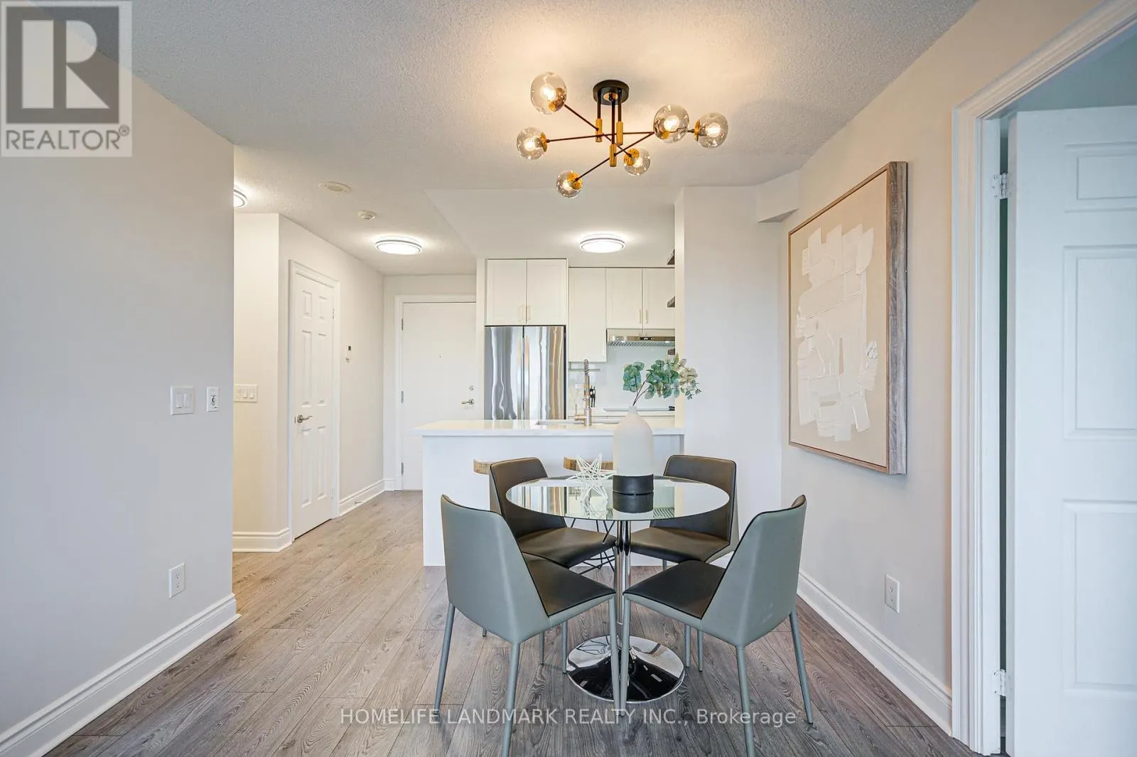 1011 - 15 GREENVIEW AVENUE