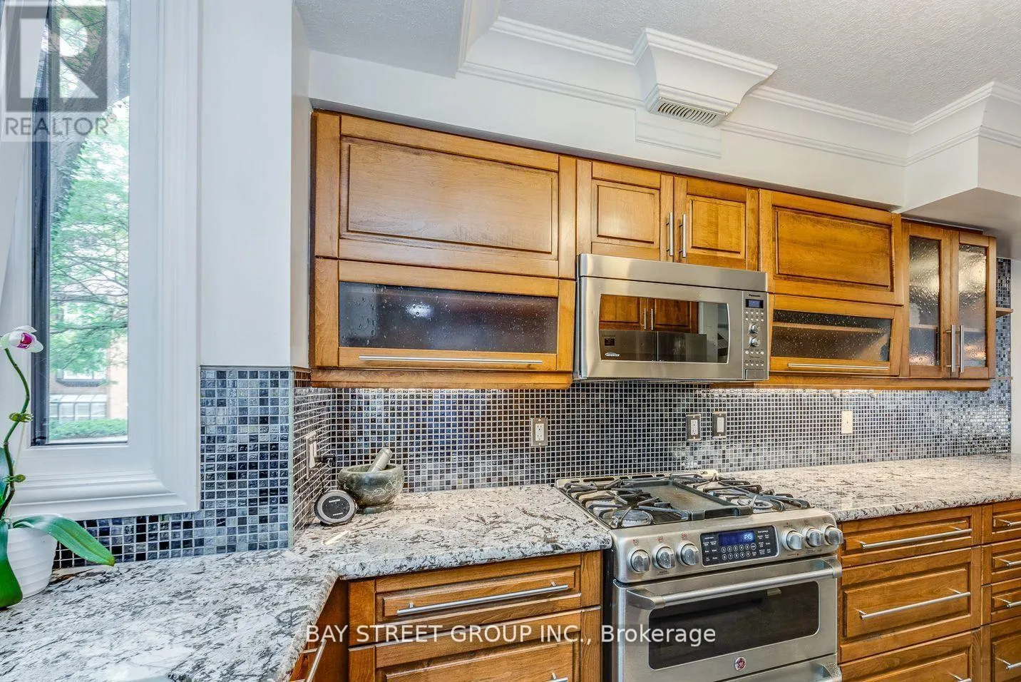 ROOM 2 - 217 MUTUAL STREET