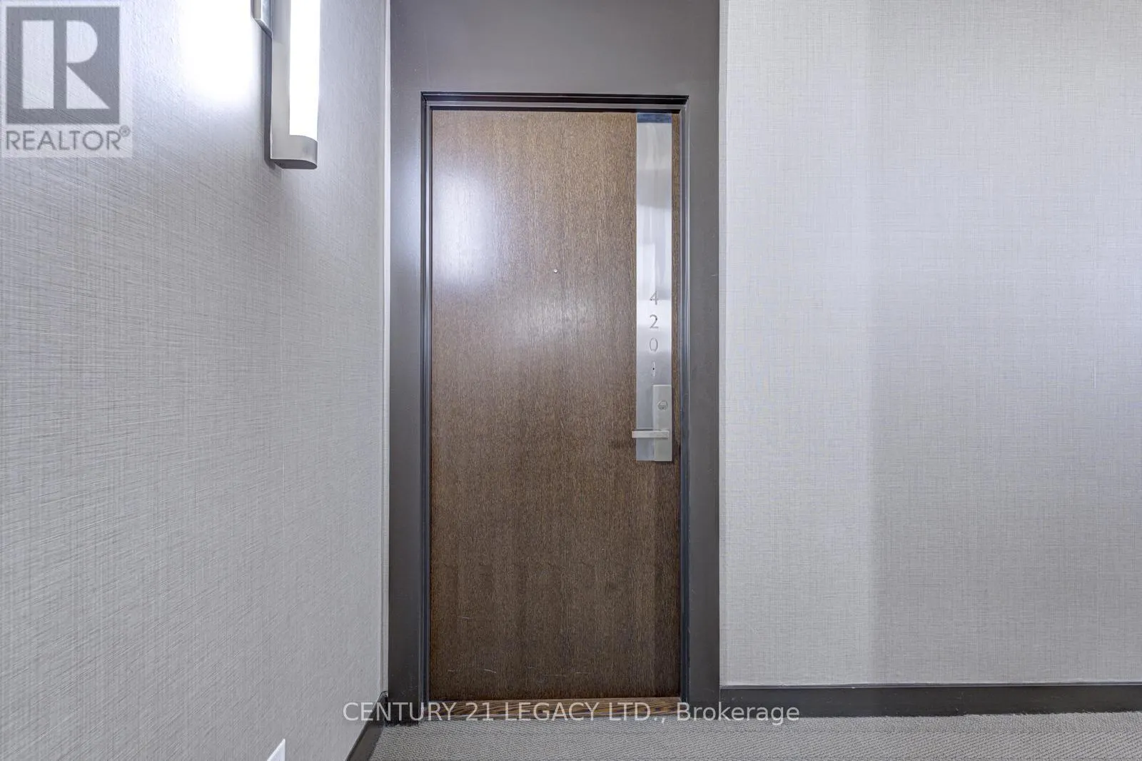 4201 - 70 TEMPERANCE STREET