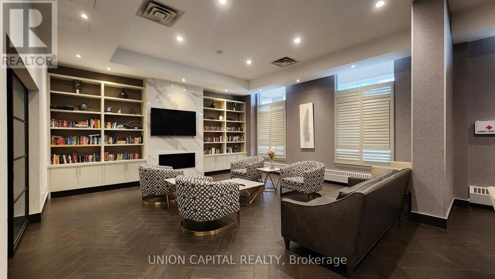 1609 - 18 KENASTON GARDENS