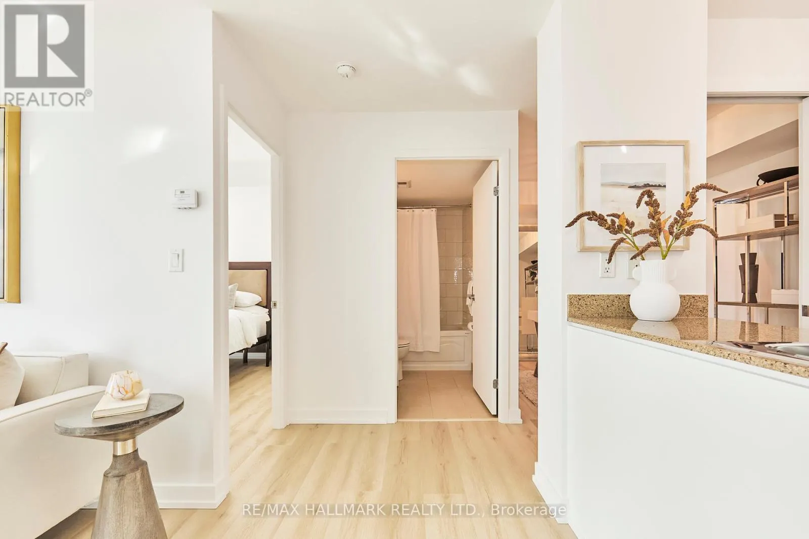 2306 - 81 NAVY WHARF COURT