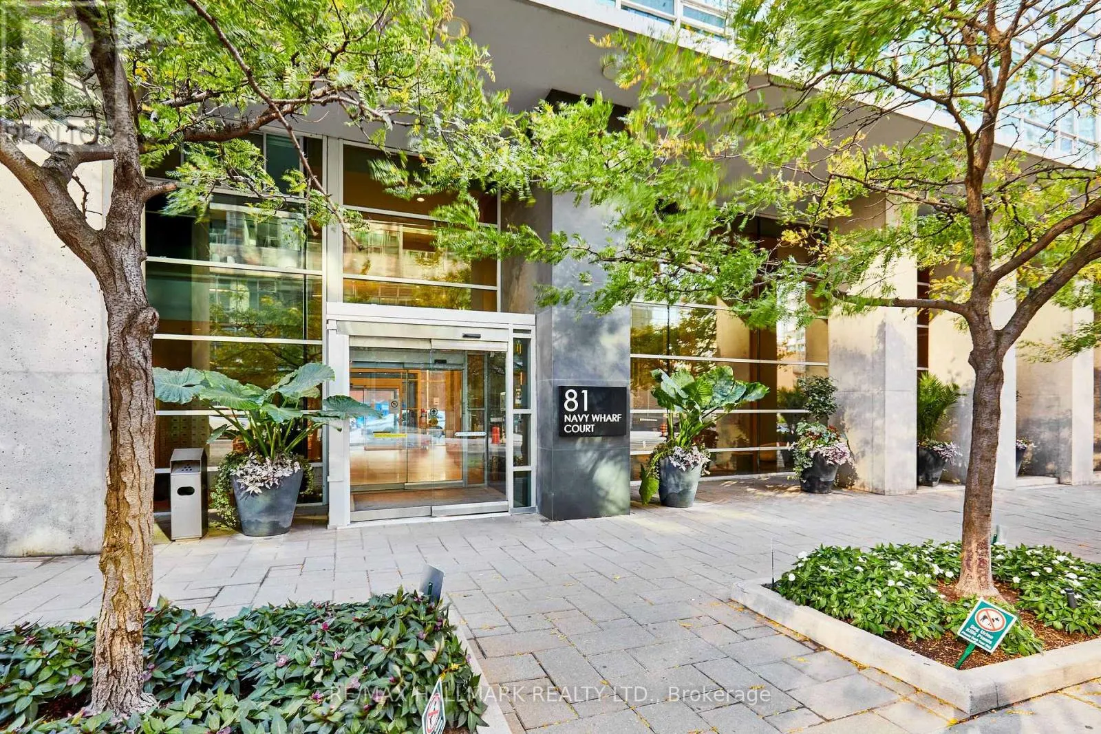 2306 - 81 NAVY WHARF COURT