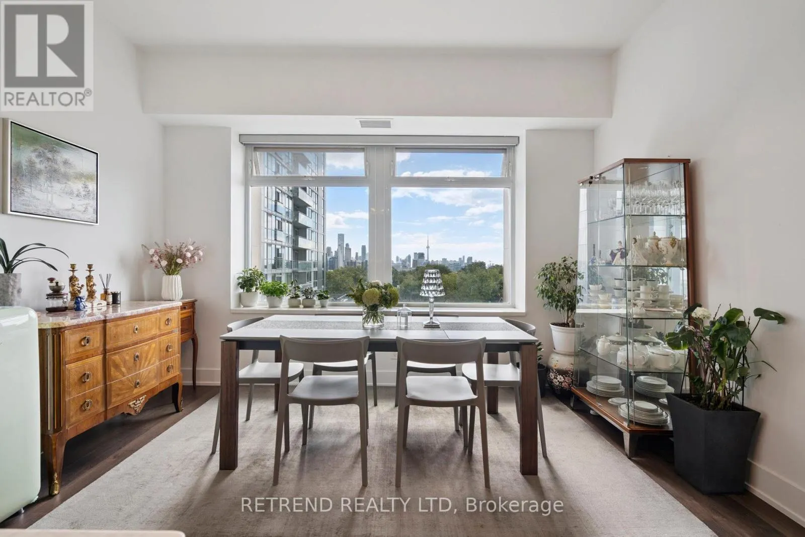 610 - 111 ST CLAIR AVENUE W