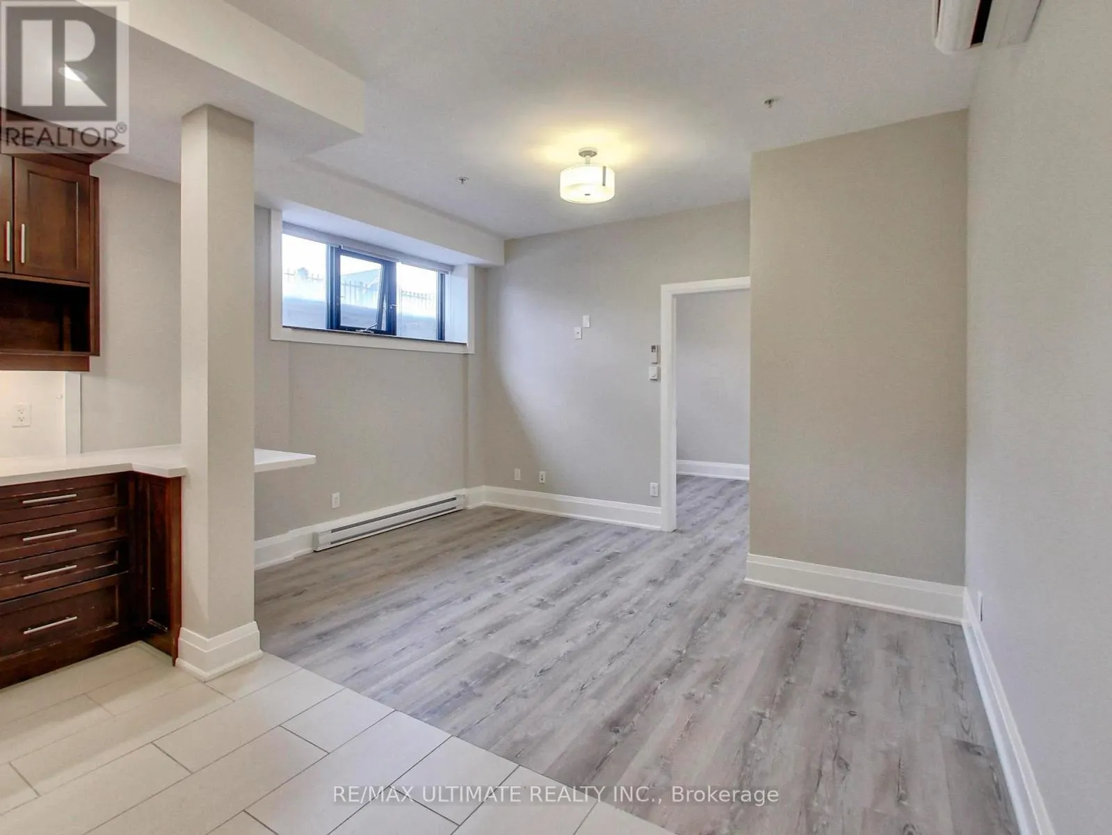 102 - 458 OAKWOOD AVENUE