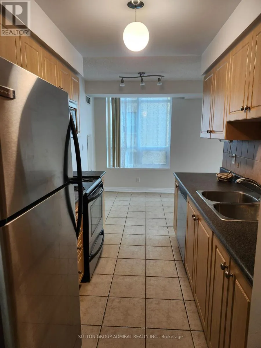 501 - 212 EGLINTON AVENUE E