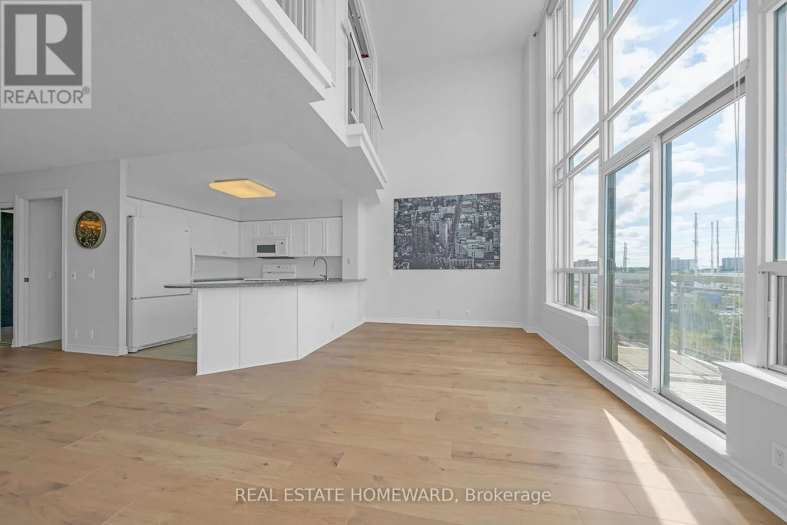 812 - 1720 EGLINTON AVENUE E