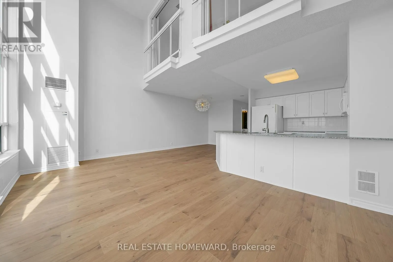 812 - 1720 EGLINTON AVENUE E