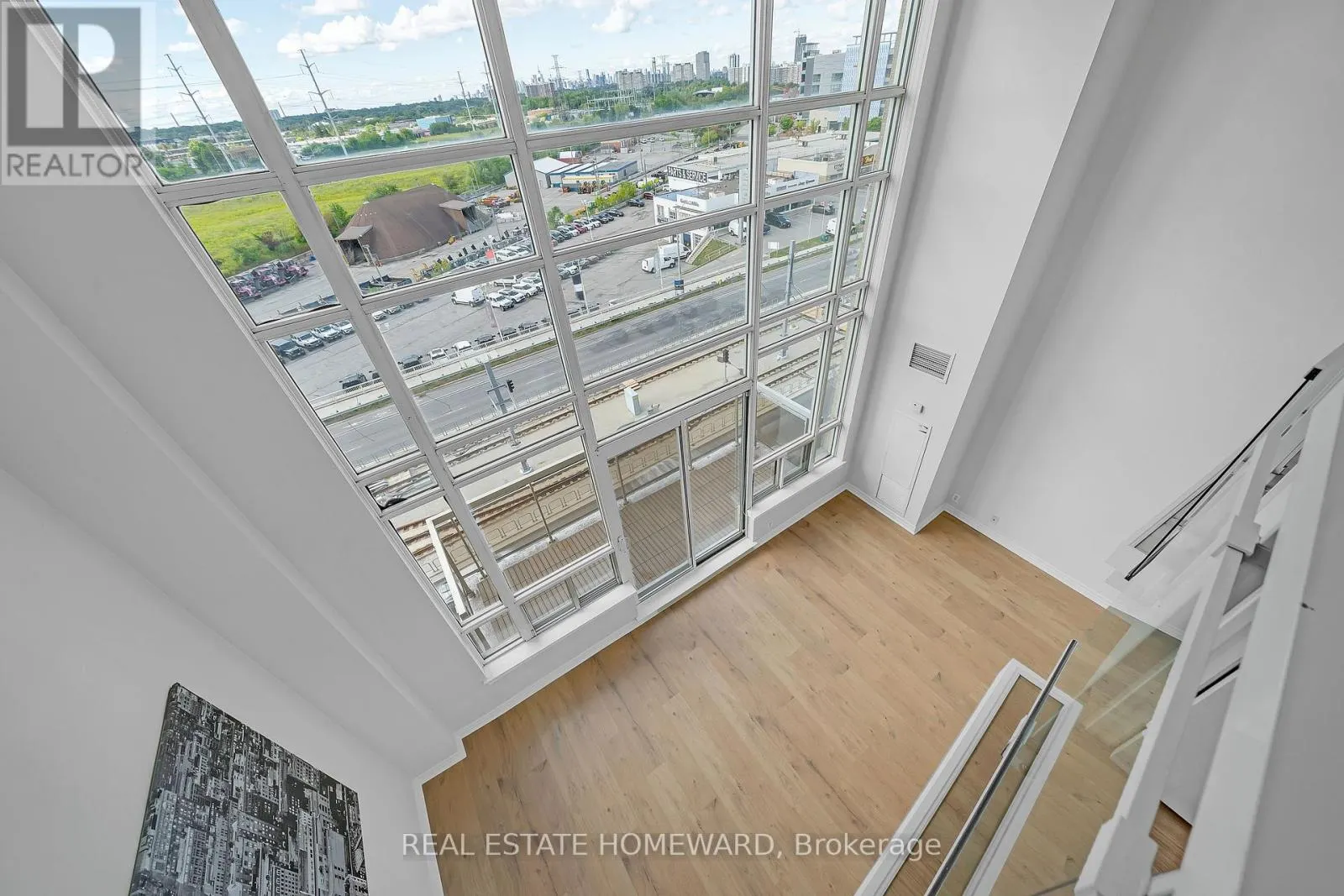 812 - 1720 EGLINTON AVENUE E