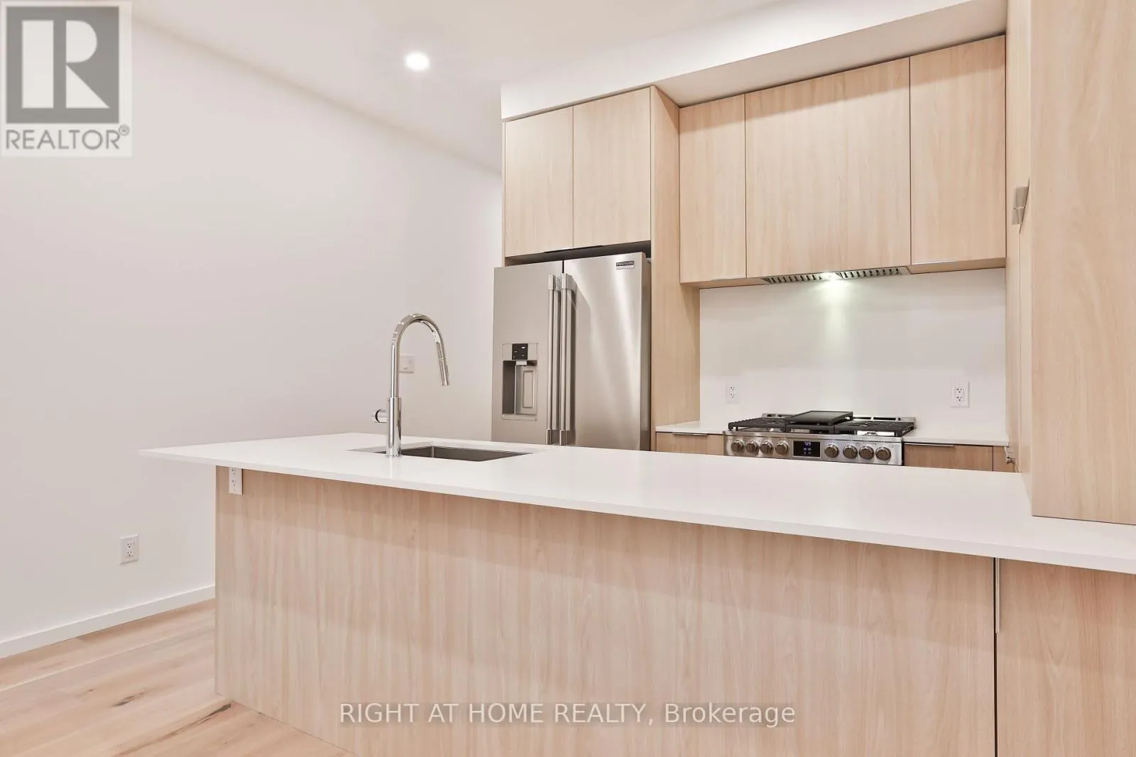2 - 68 FOXLEY STREET