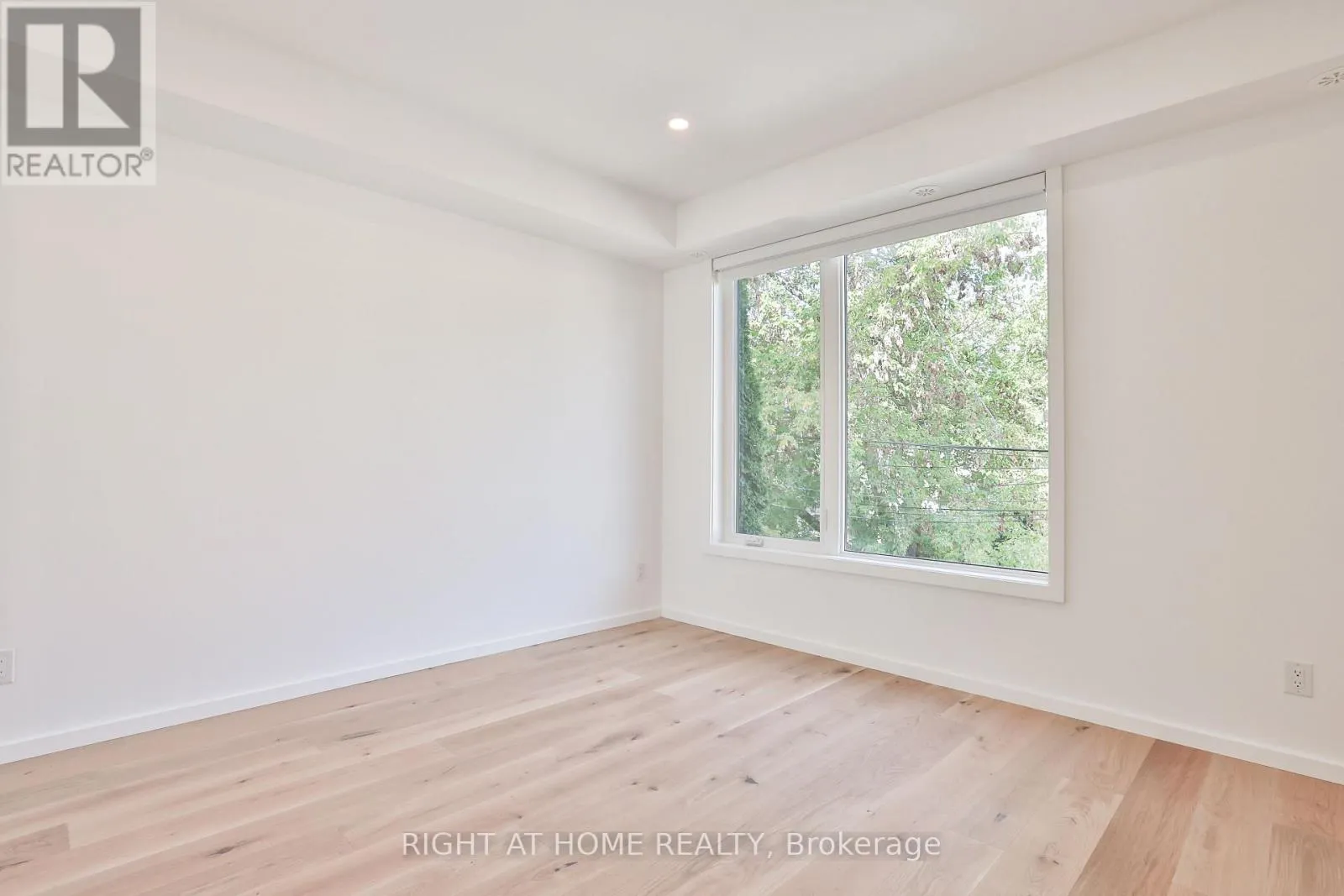 2 - 68 FOXLEY STREET