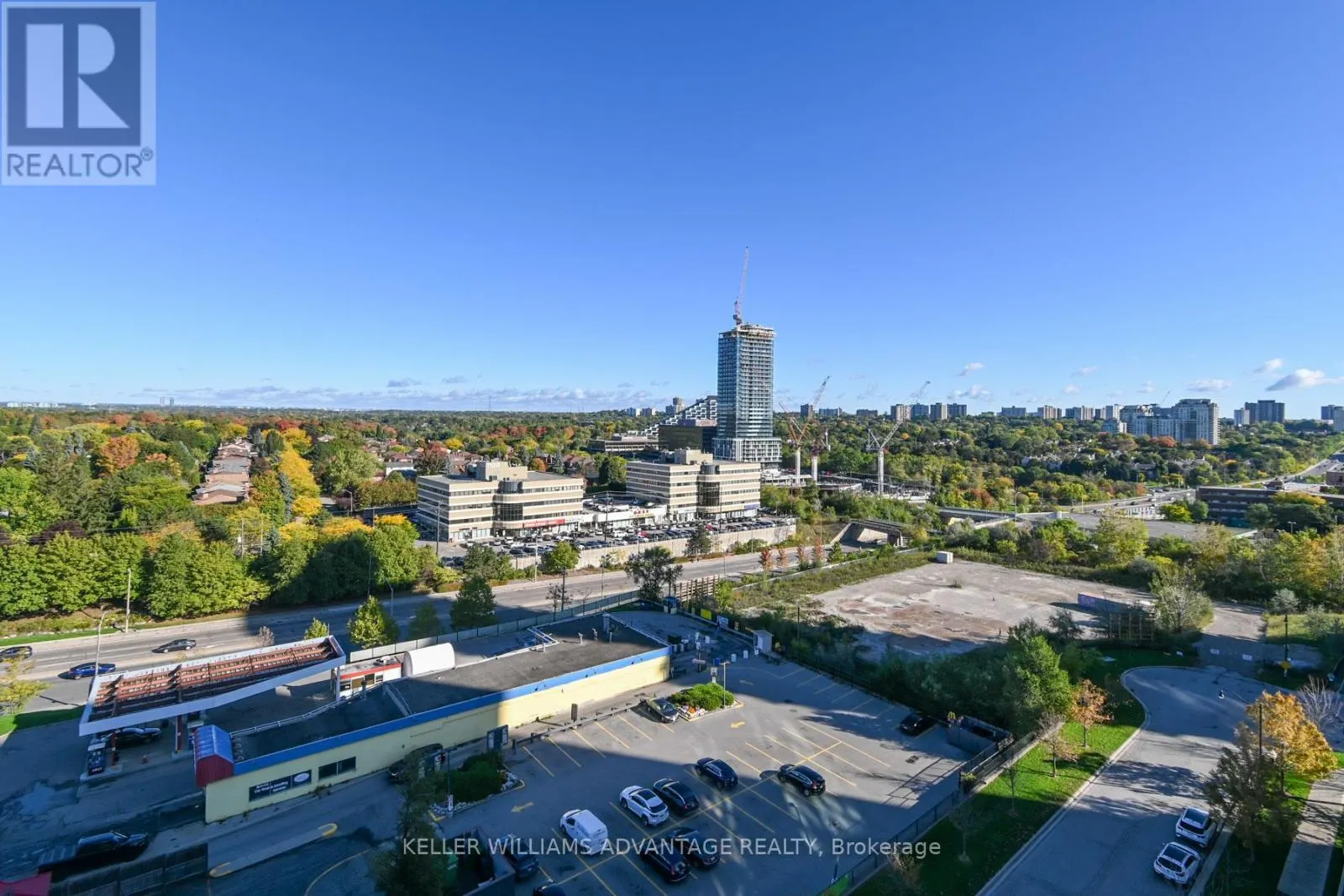 1208 - 15 SINGER COURT