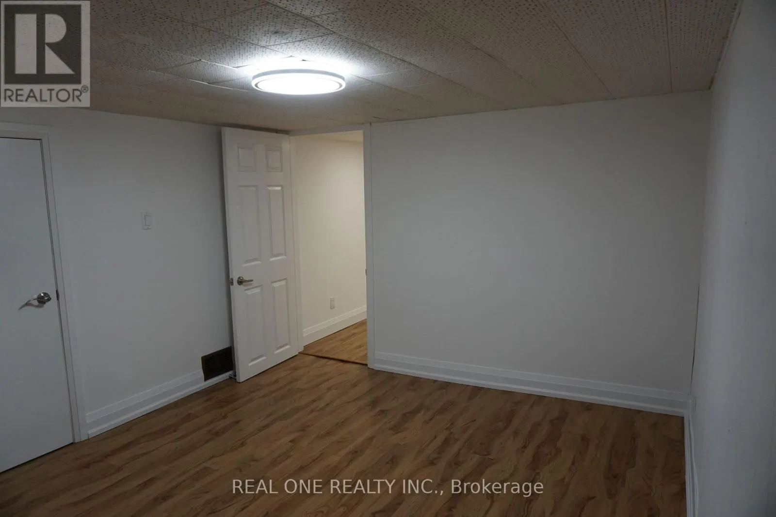 BASEMENT - 215 POYNTZ AVENUE