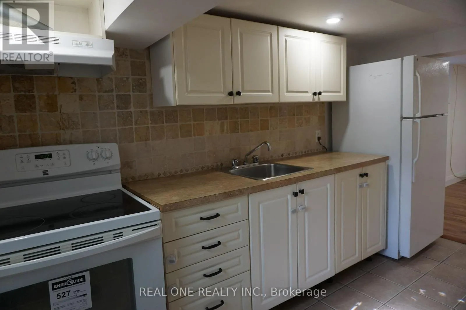 BASEMENT - 215 POYNTZ AVENUE